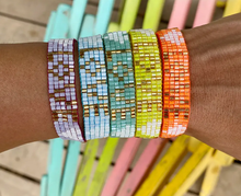 將圖片載入圖庫檢視器 Seed Bead LOVE with Hearts Bracelet
